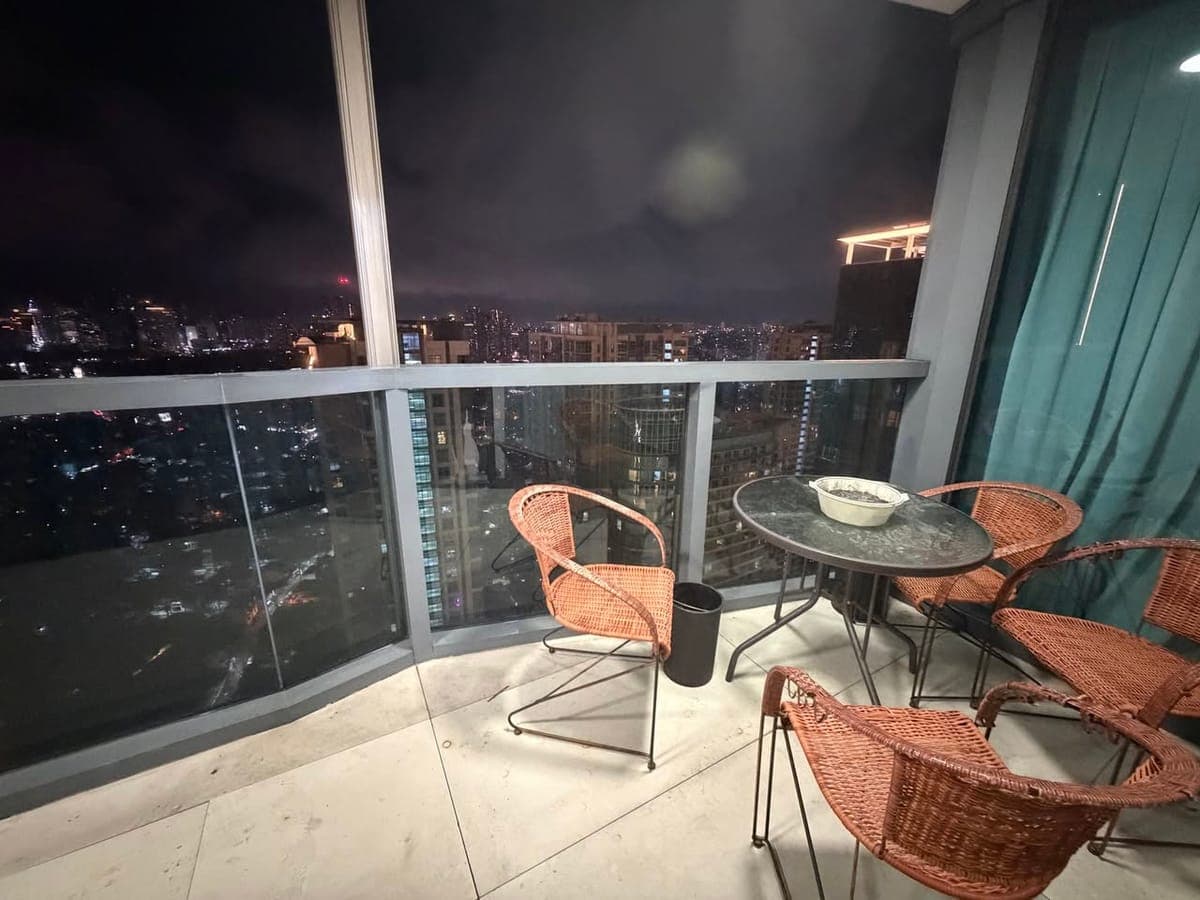 # **🏙️ Luxury 4-Bedroom Residence for Lease** - photo 3