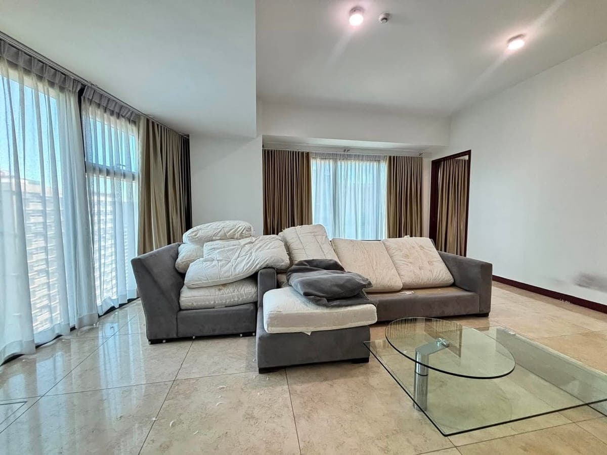 For Lease 3-Bedroom Condominium Unit - photo 1