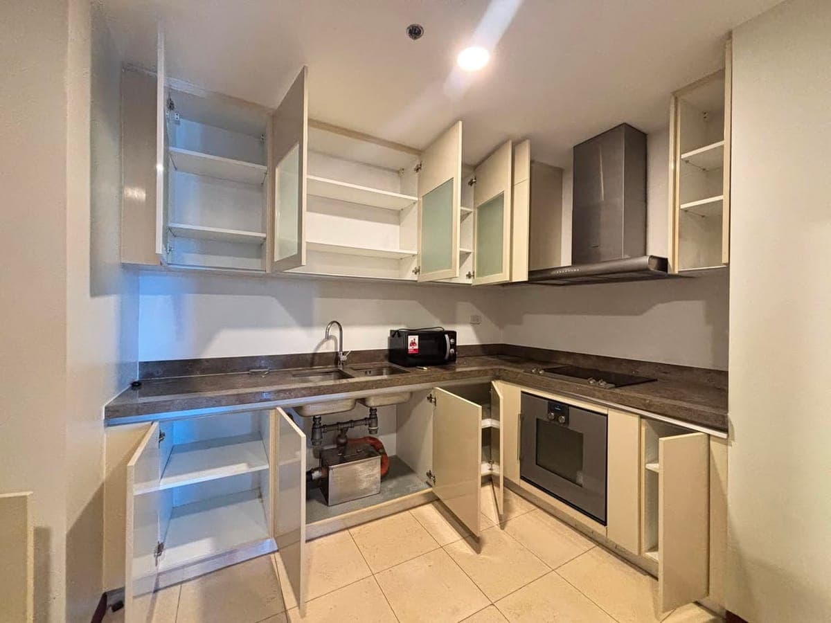 For Lease 3-Bedroom Condominium Unit - photo 2