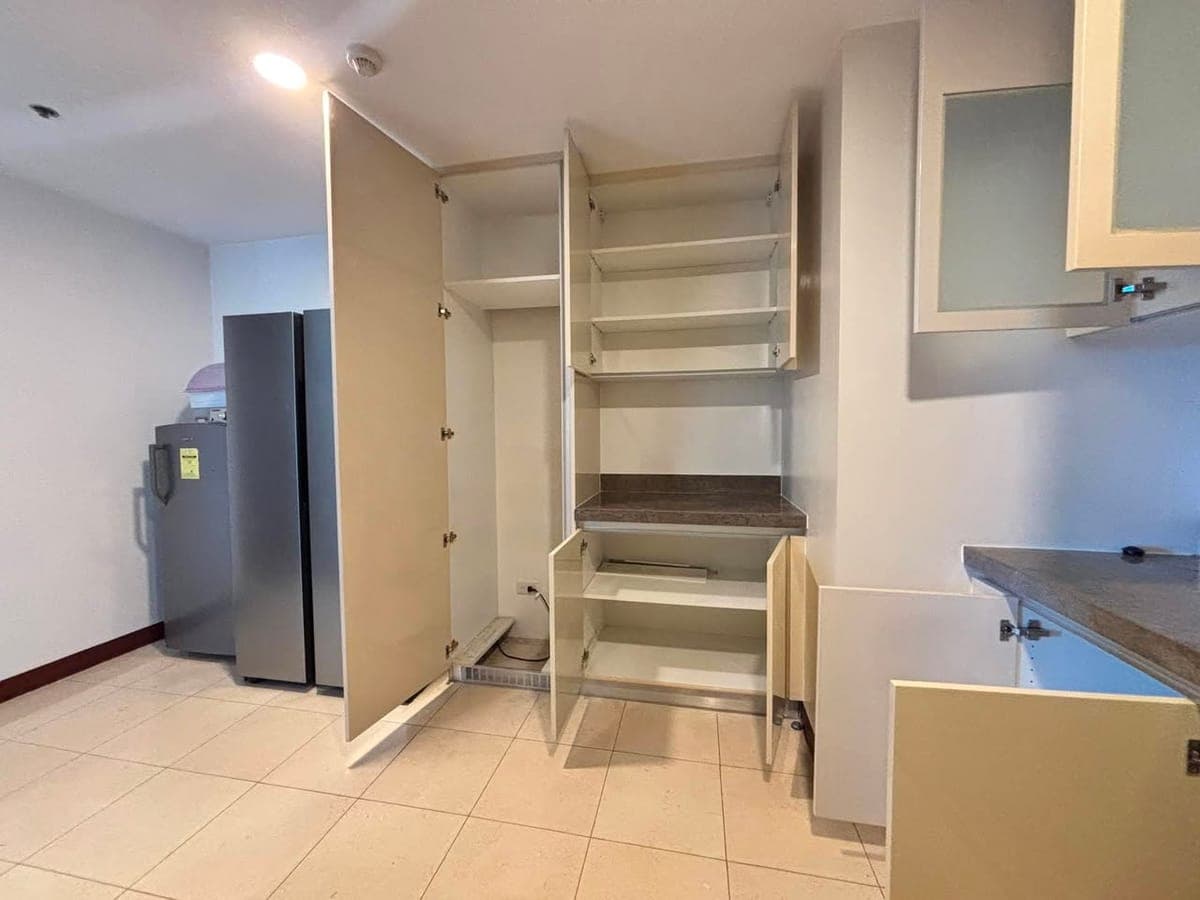 For Lease 3-Bedroom Condominium Unit - photo 5