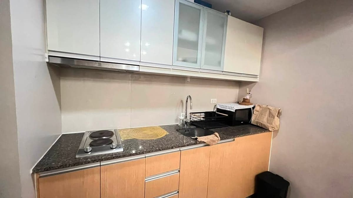 Eastwood City Condo for rent - photo 3
