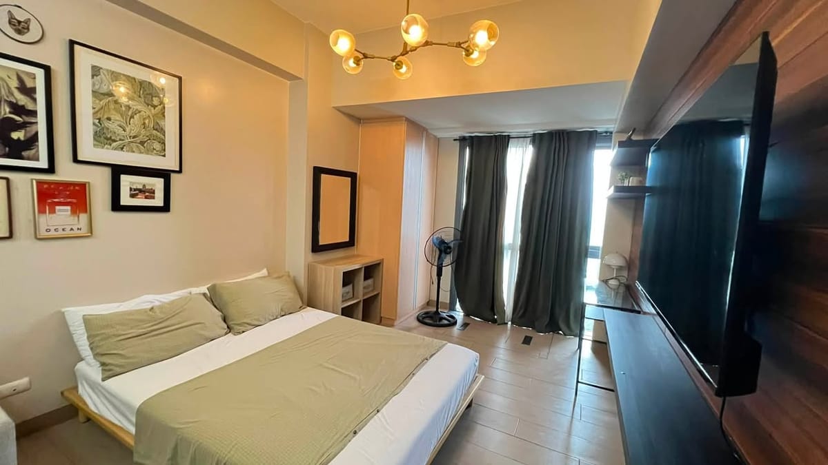 Eastwood City Condo for rent - photo 4