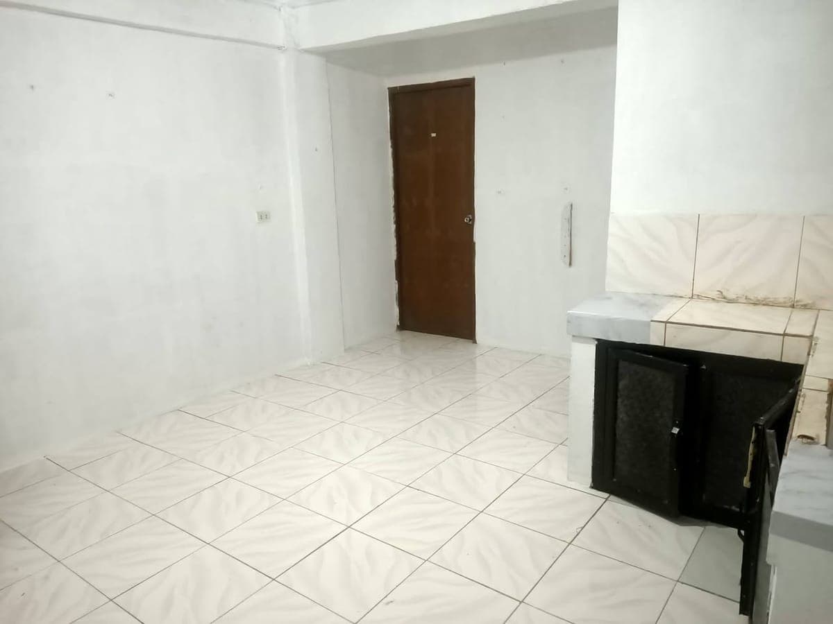 Room for rent 1 bedroom sub meter water provide air con Own ilaw motor parking 40d pili st north signal near plaza nueve - photo 3