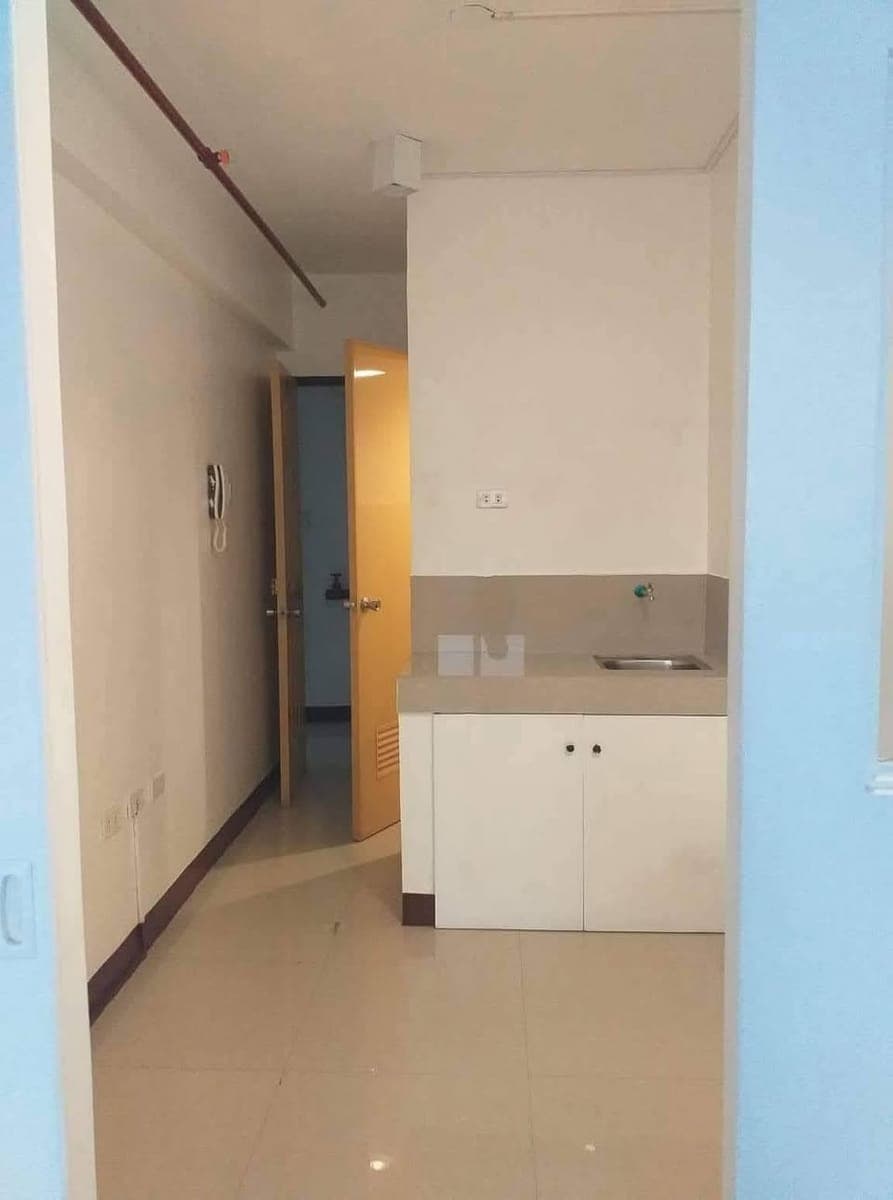 MAKATI CONDO APARTMENT - photo 4