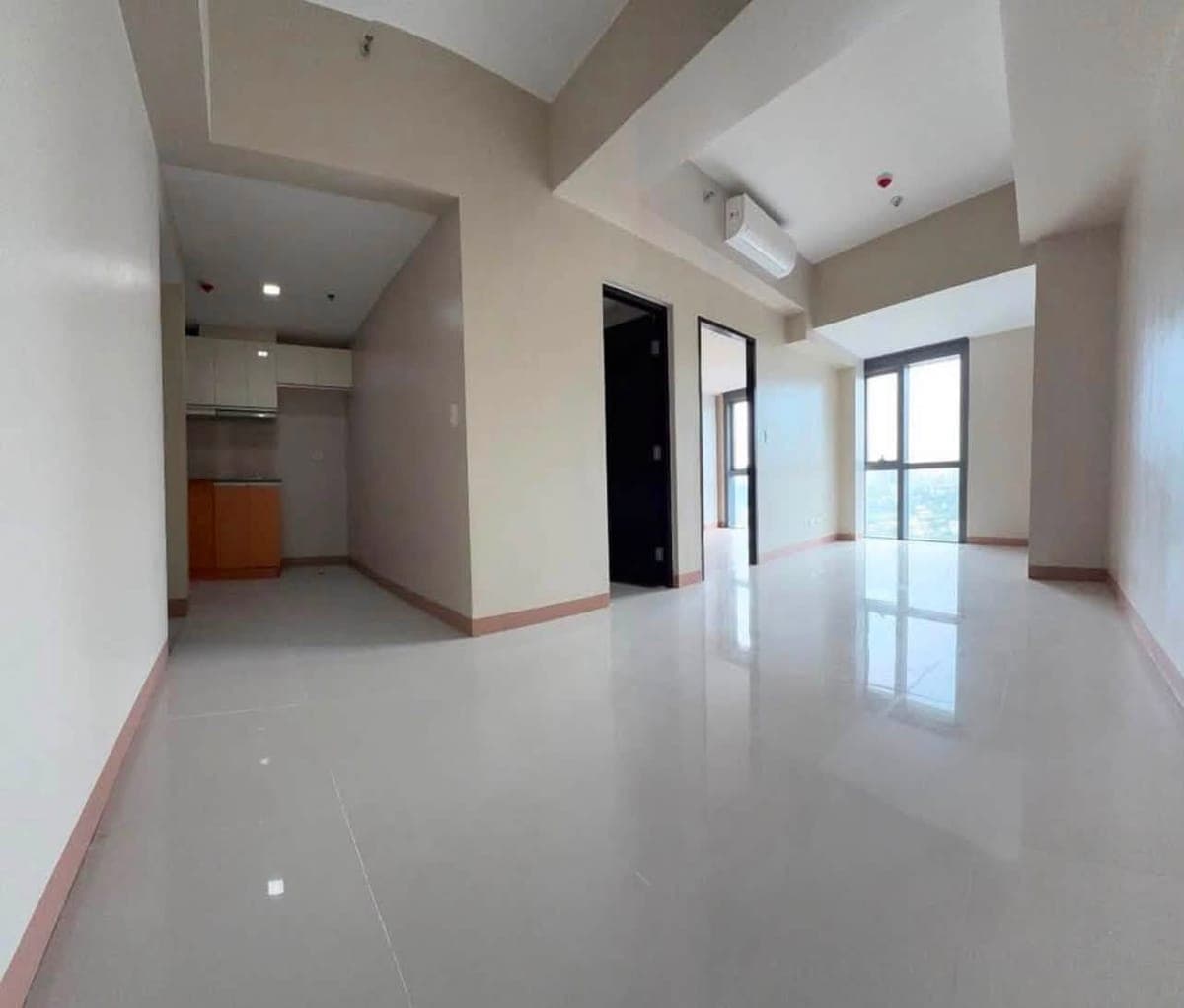 Eastwood City Condo for rent - photo 4