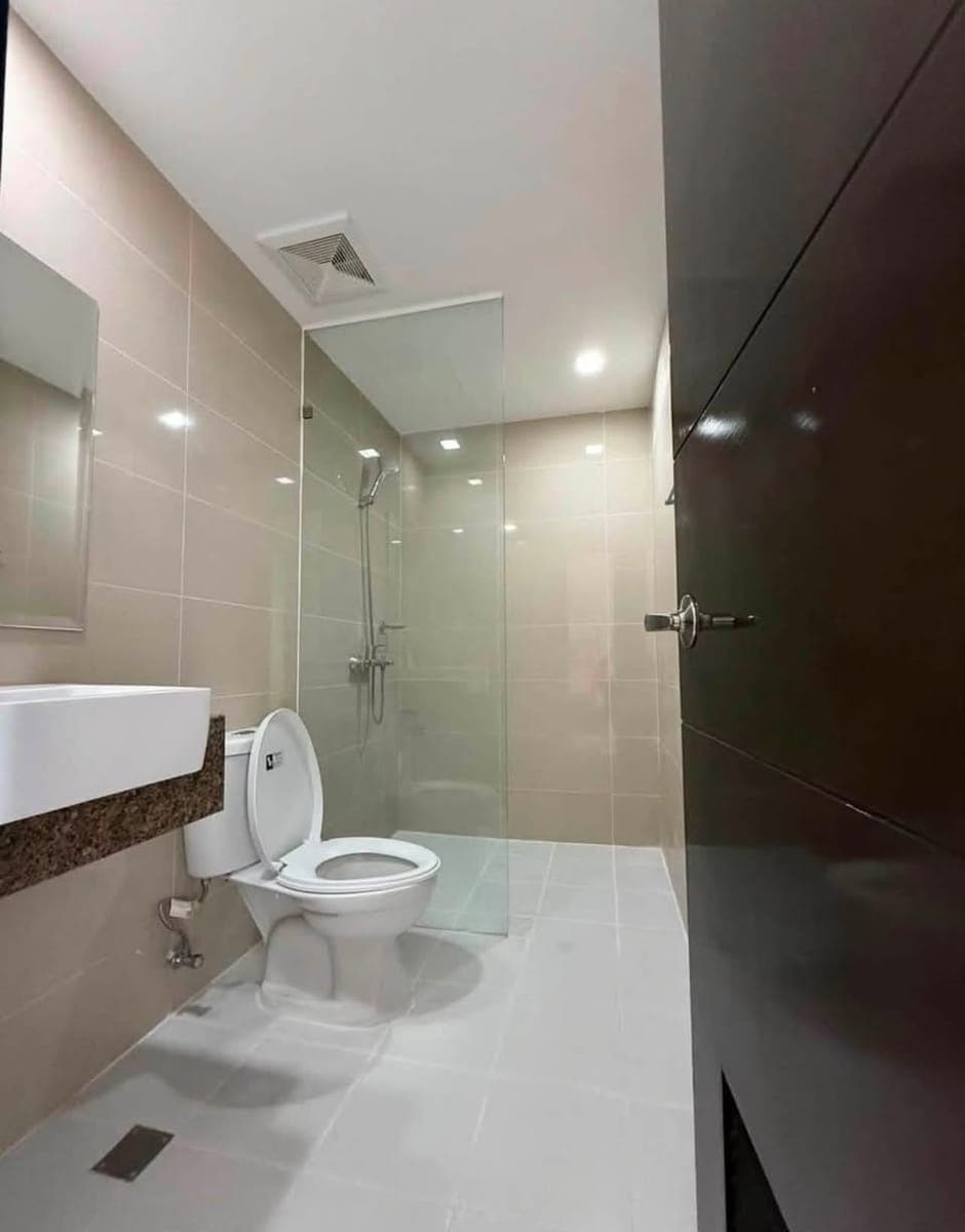 Eastwood City Condo for rent - photo 5