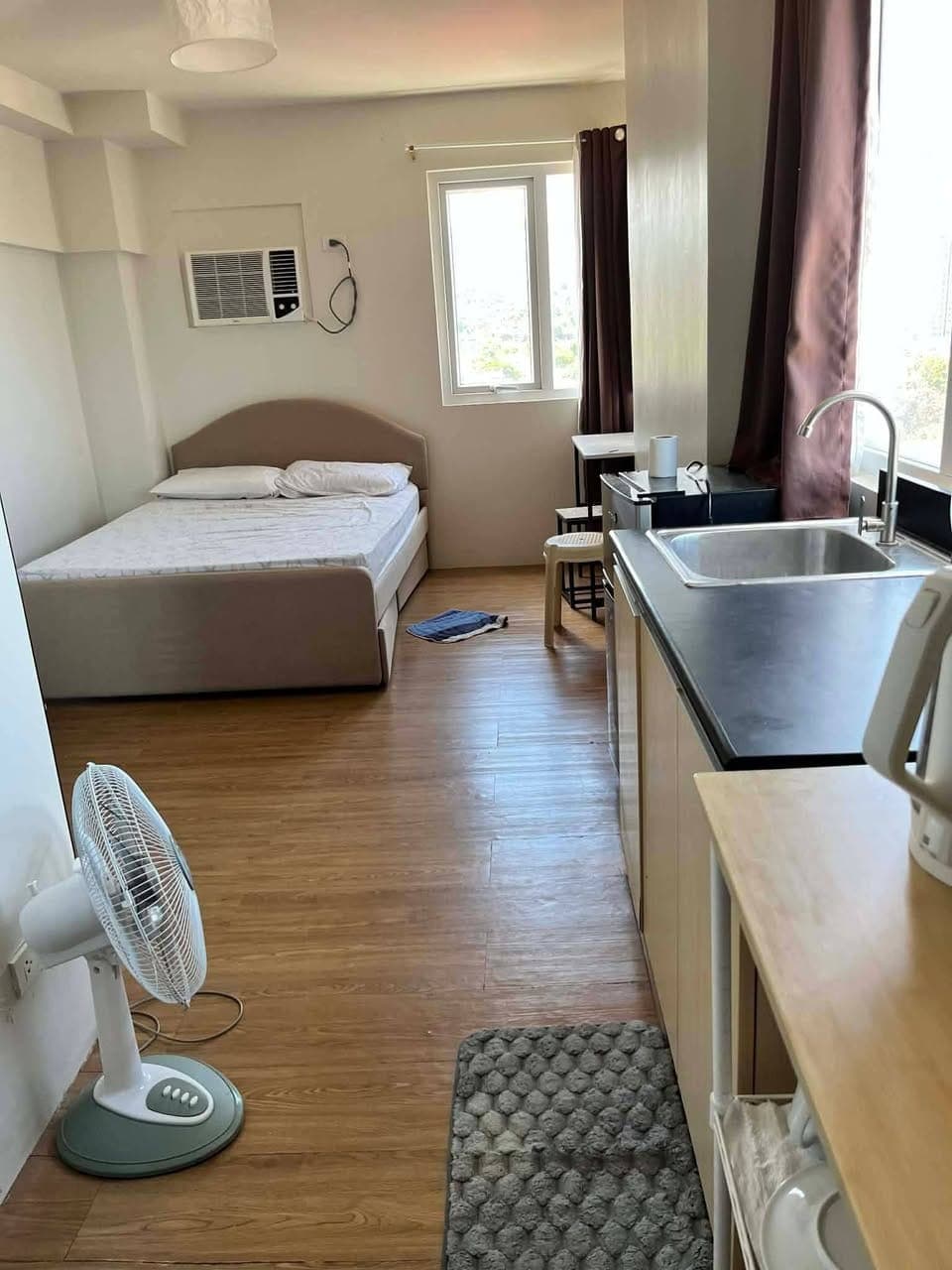 16k Studio unit for rent Near Cebu Doc, Fuente and Sotto Very Accessible situated in the center of Cebu - photo 1