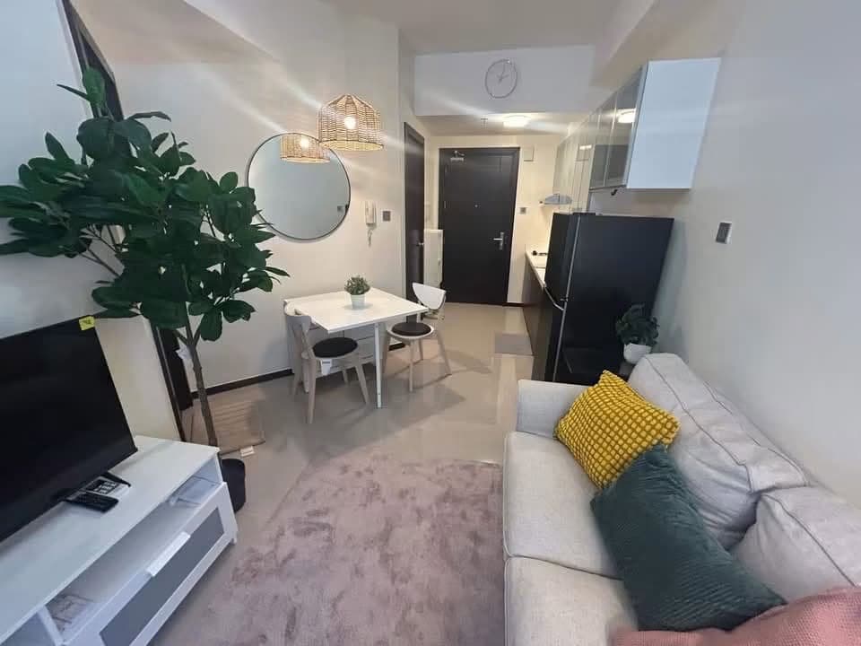 Trion Towers Tower 3 BGC for Rent✨🌷 - photo 1