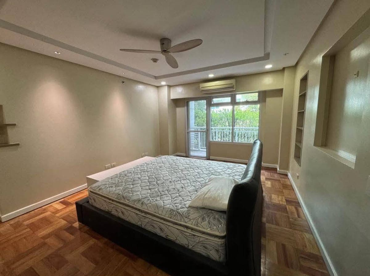 Palm Tower - One Serendra for Rent - photo 4