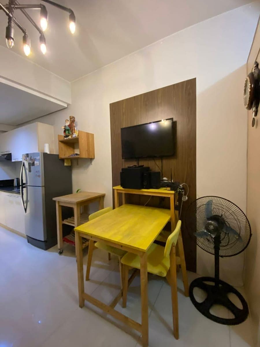✅ Available - photo 3