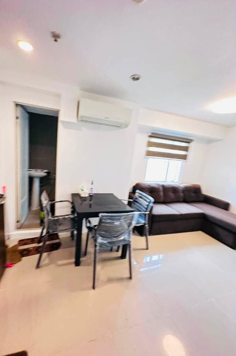 CONDO UNIT W/ PARKING FOR RENT!! - photo 2