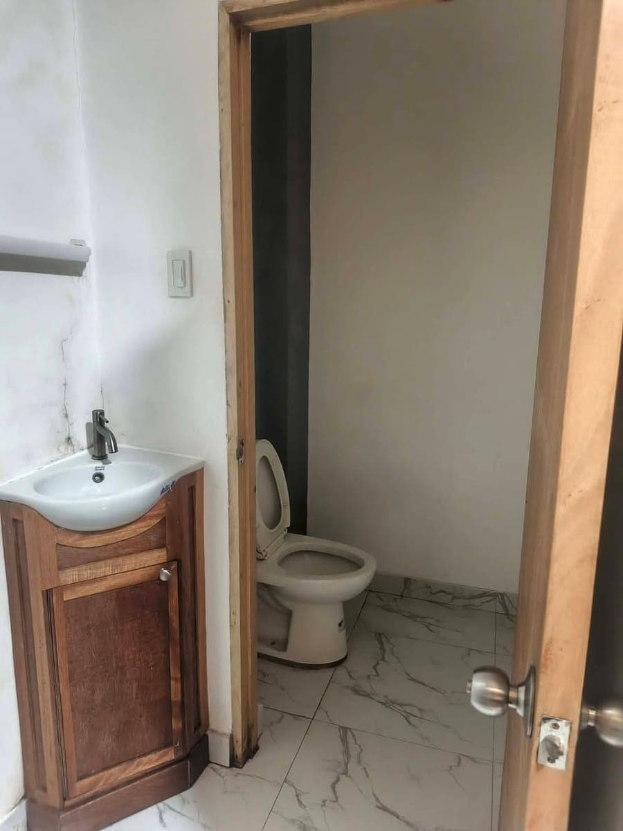 ‎ROOM FOR RENT!! - photo 4