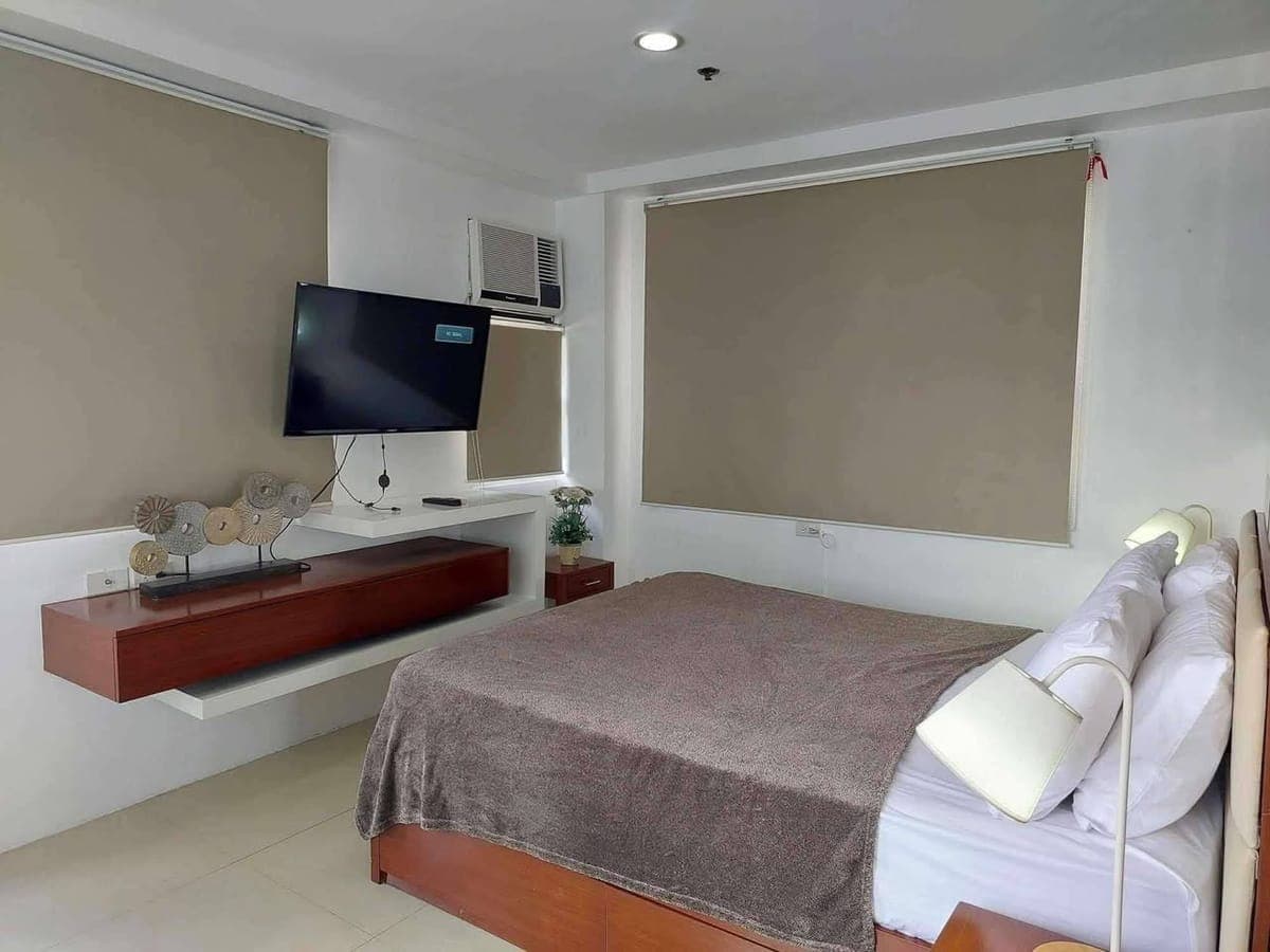 FOR RENTFully Furnished Penthouse - photo 5