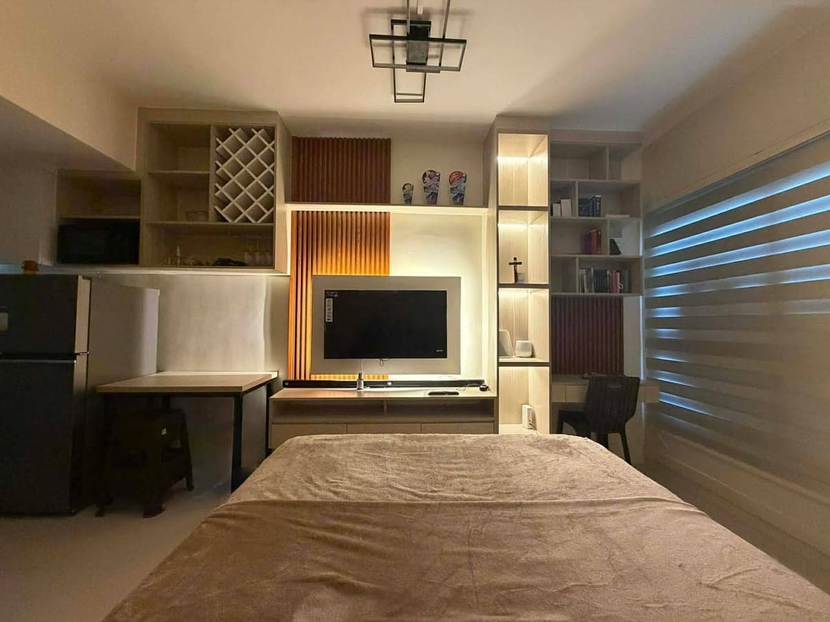 FOR RENT IN J TOWER RESIDENCES - photo 2