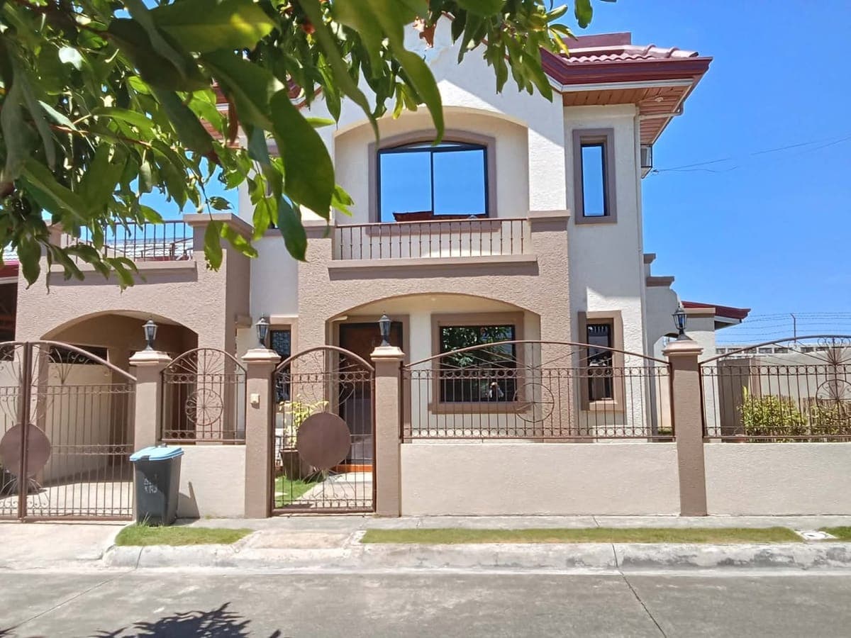 HOUSE FOR RENT 🎉 - photo 2