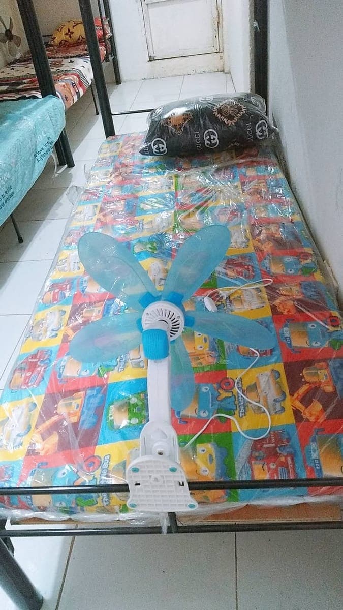 MaLE BED SPACE - photo 4