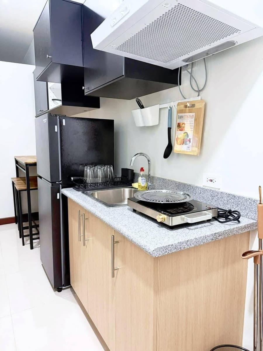 Available unit at Quantum Residences Managing Rentals & Re-Sale HomeCondo Mikel Mago - photo 2