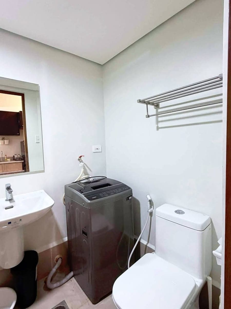 Available unit at Quantum Residences Managing Rentals & Re-Sale HomeCondo Mikel Mago - photo 4