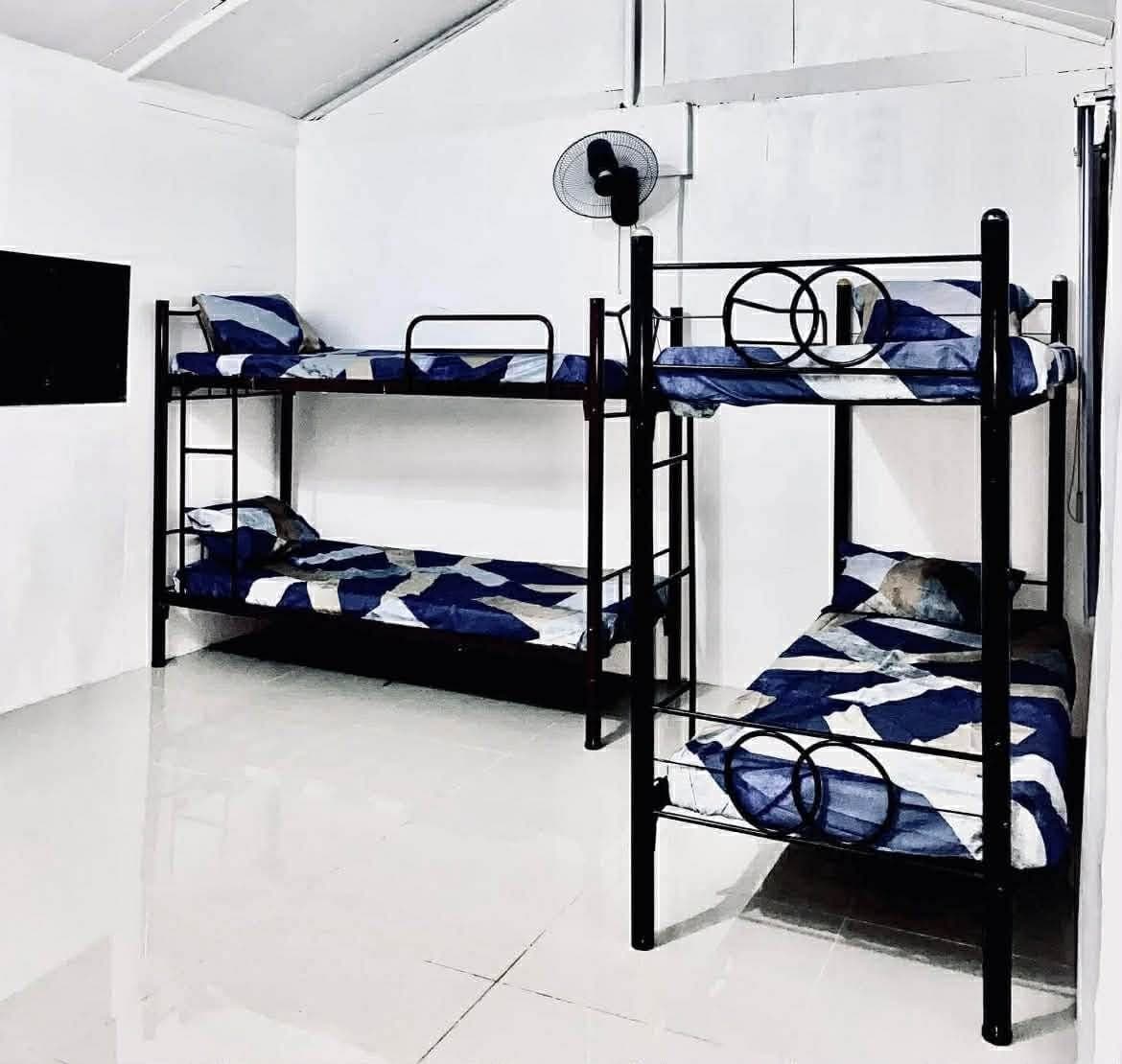 MALE BEDSPACE BGC TAGUIG AREA - photo 4