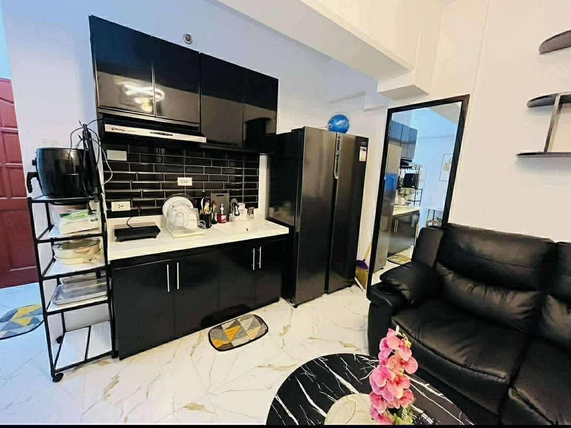 1BR Unit at Royal Oceancrest Mactan - photo 1