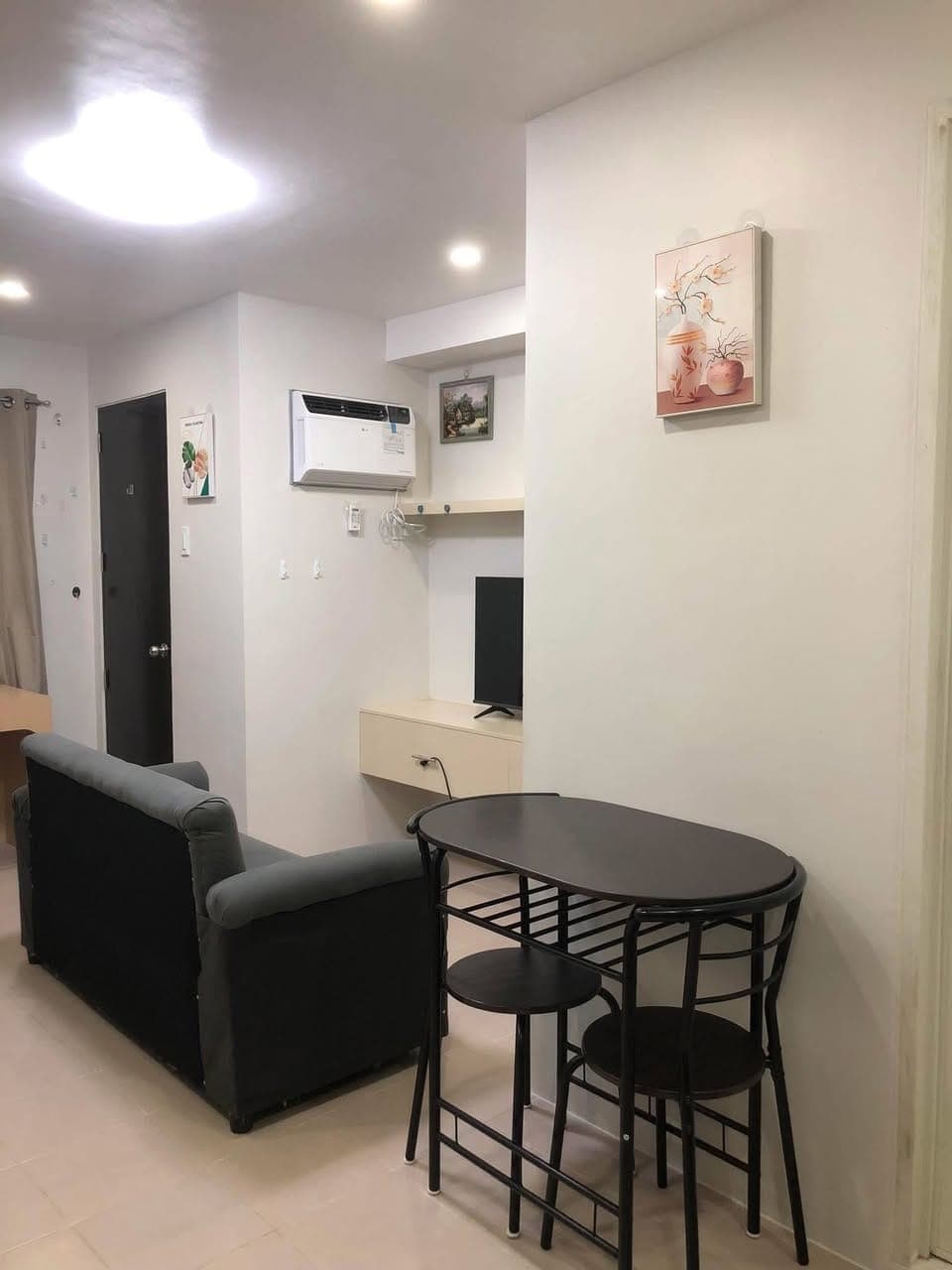 FOR RENT: Studio Condo Unit - photo 3