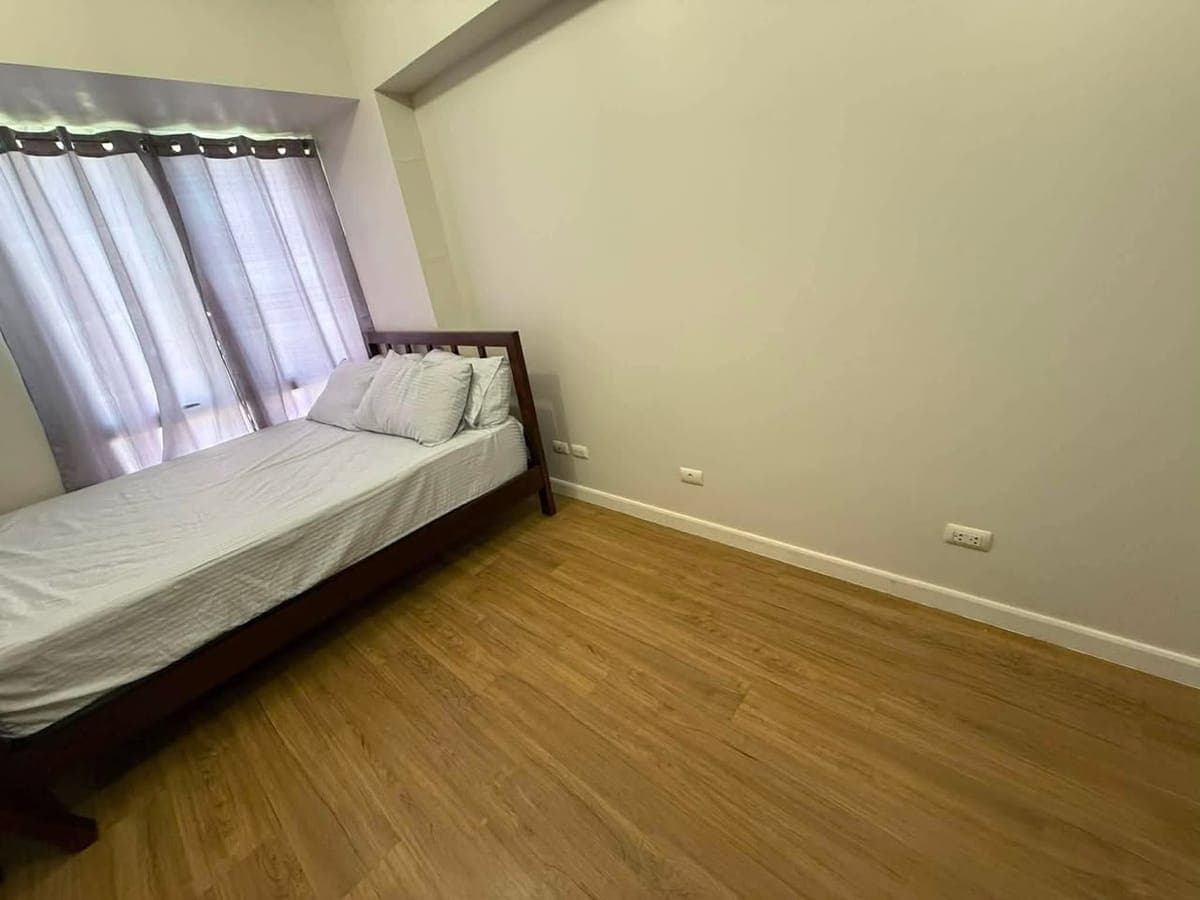 ✨ FOR RENT — High Floor 1BR Condo Unit ✨ - photo 2