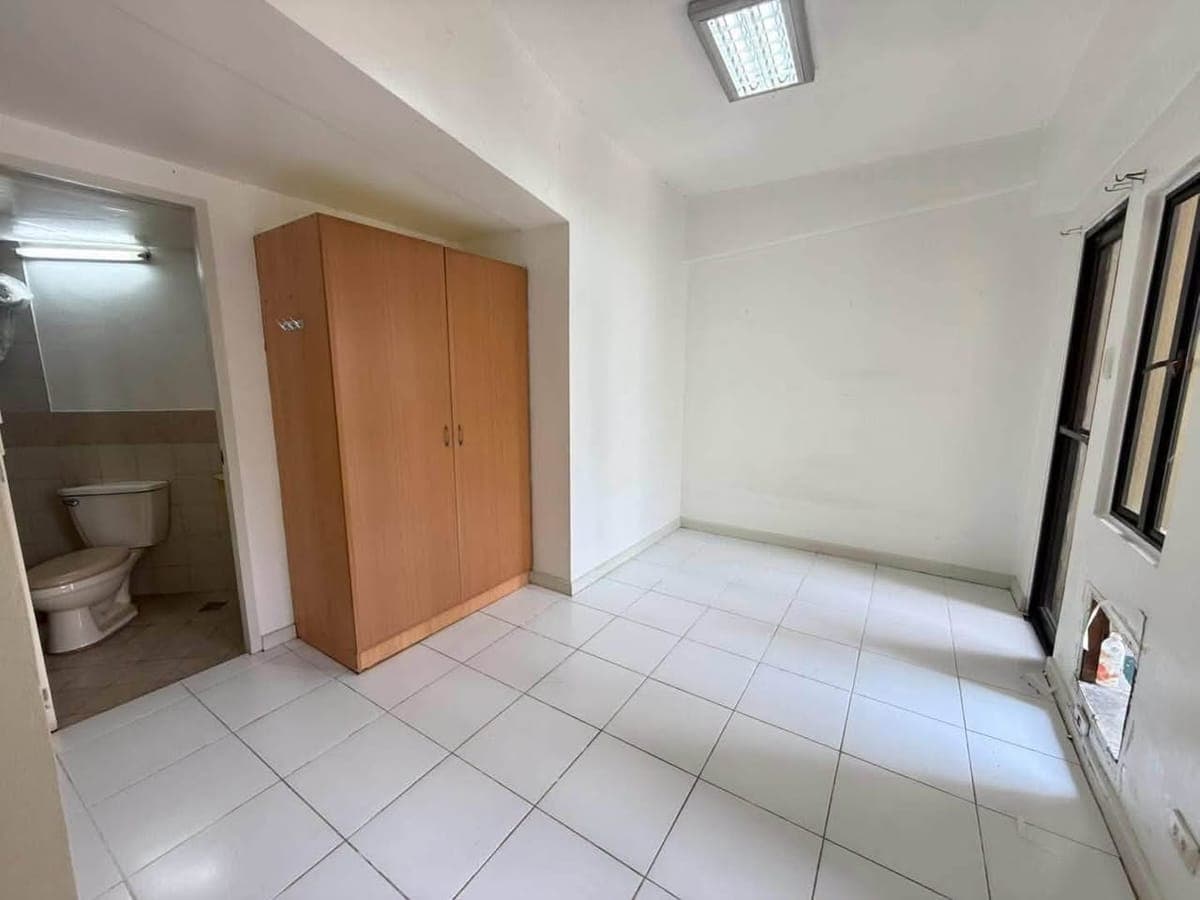 Eastwood City Condo for rent - photo 3