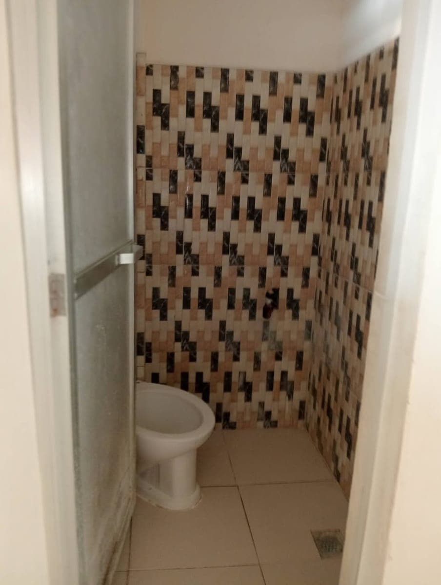Room for Rent - photo 4