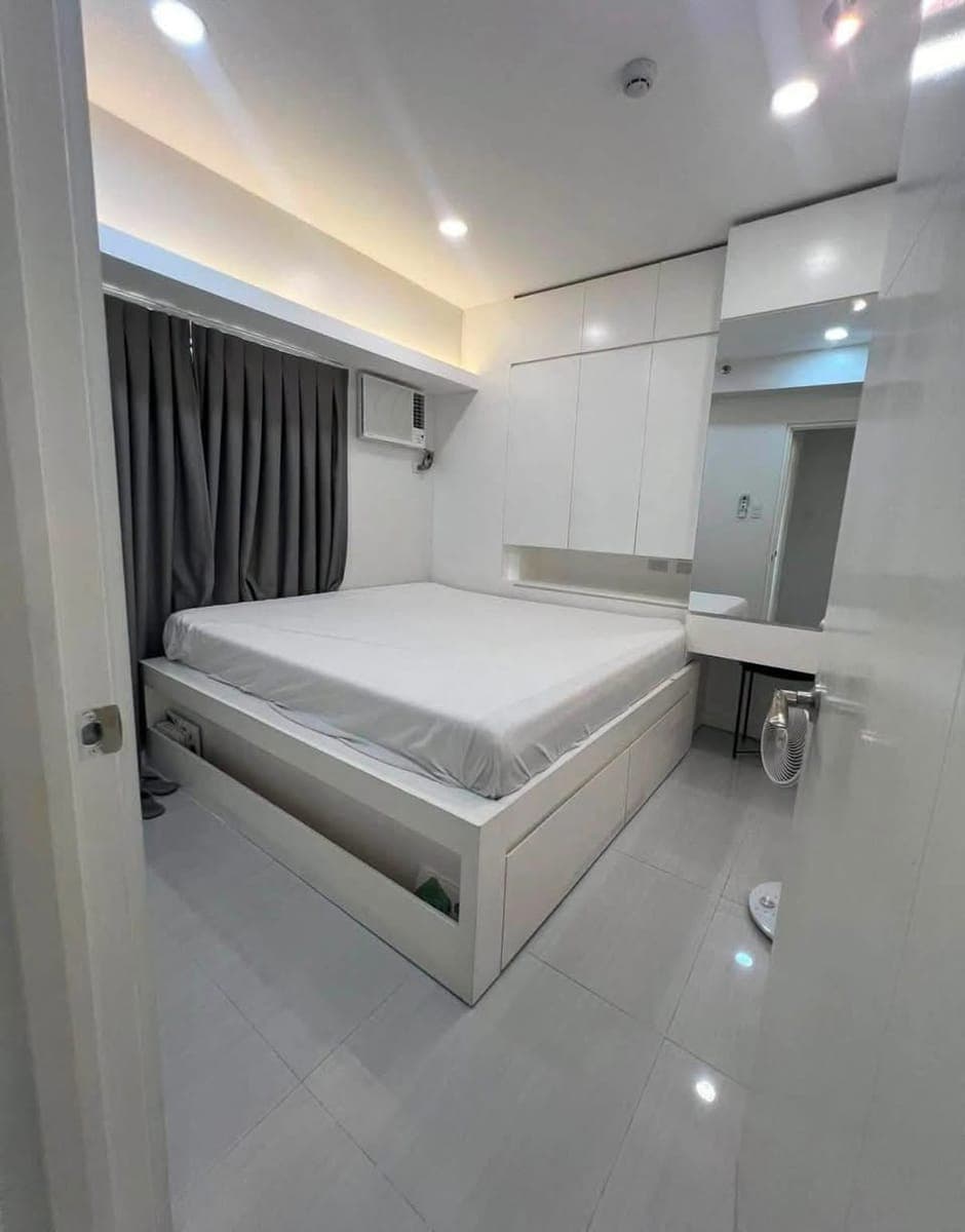 🏢 FOR LEASE – FULLY FURNISHED 2BR CONDO - photo 1