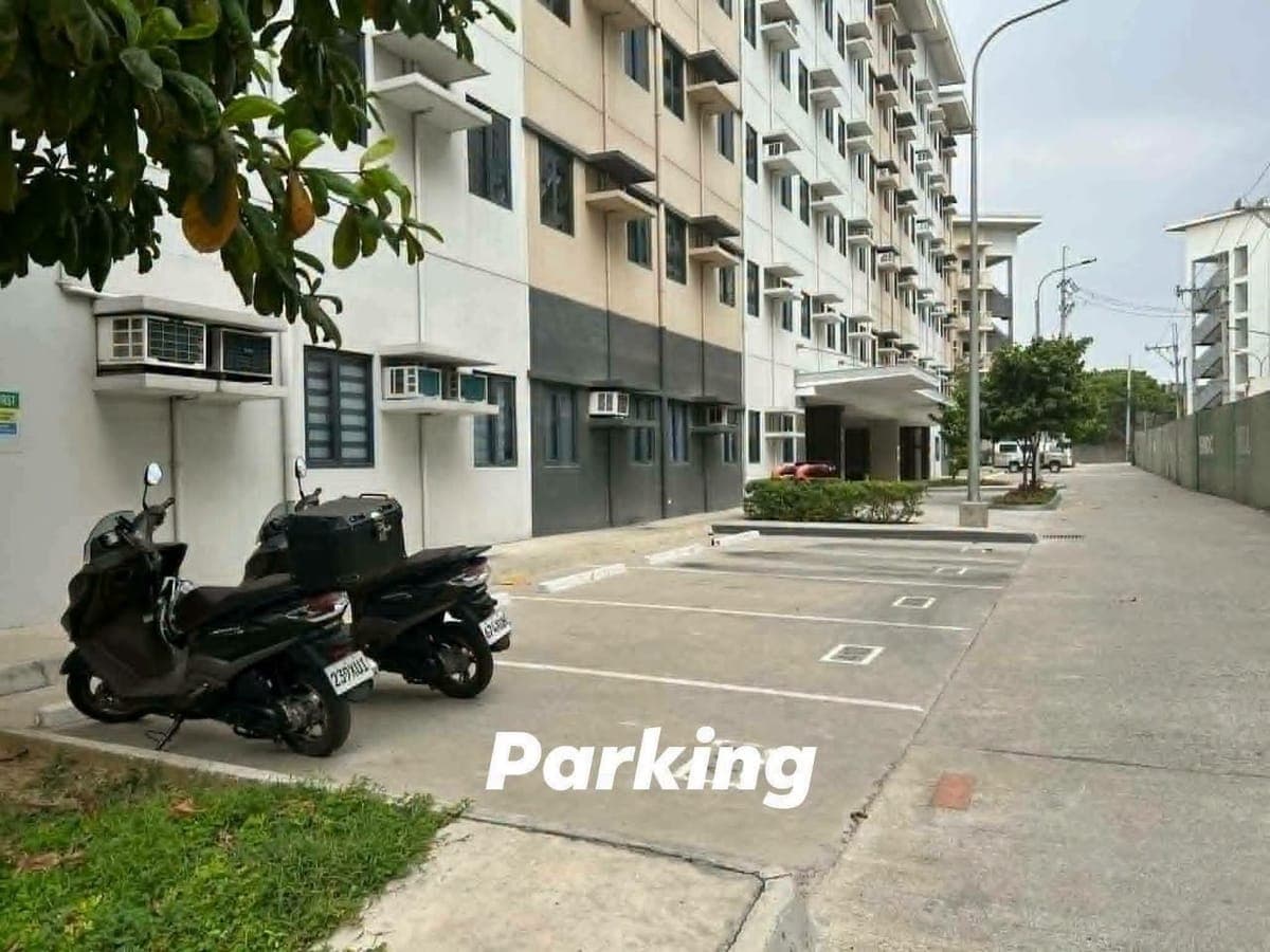 Hill Residence‼️          15k UNIT & including  PARKING - photo 1