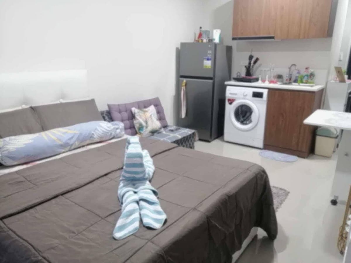 Fully furnished condo unit located in saekyung phase 3 beach road marigondon lapu-lapu city cebu. - photo 4