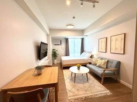 Solinea Tower 4 Fully furnished Studio for RENT Cebu City, Cebu Business Park - photo 2