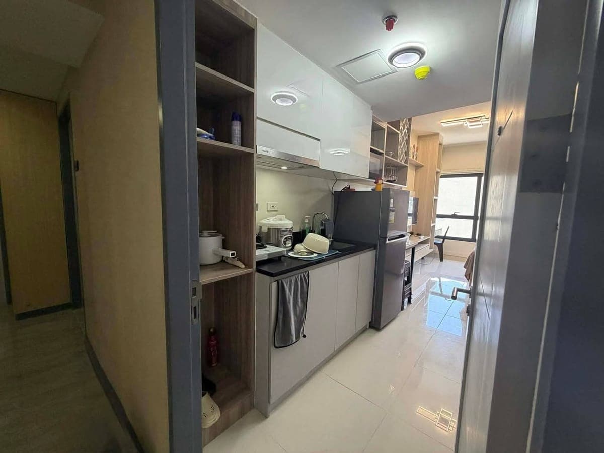 ✨ CITY LIVING FOR ONLY ₱20,000/MONTH! ✨ - photo 3