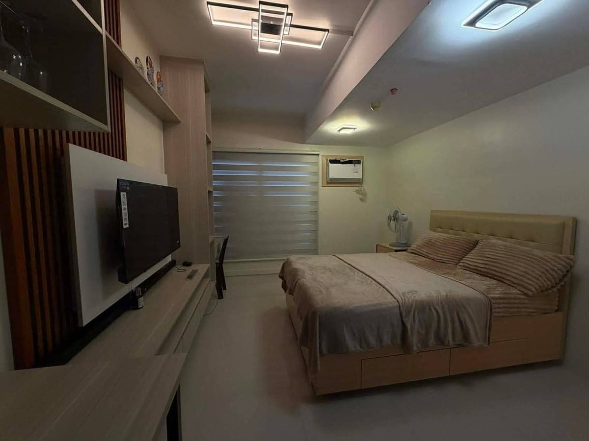 ✨ CITY LIVING FOR ONLY ₱20,000/MONTH! ✨ - photo 2