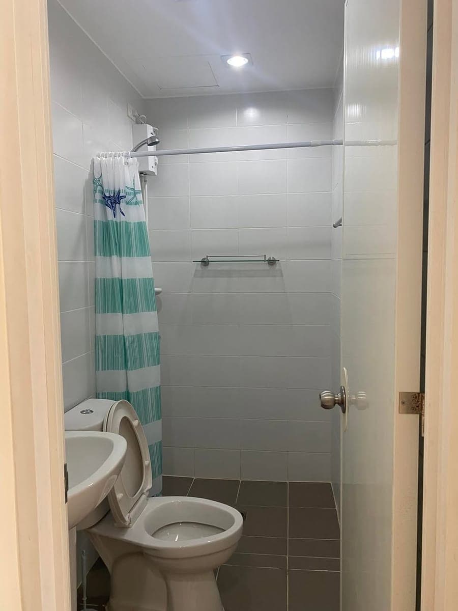 🏡 FOR RENT: 1BR CONDO UNIT 🏡 - photo 5
