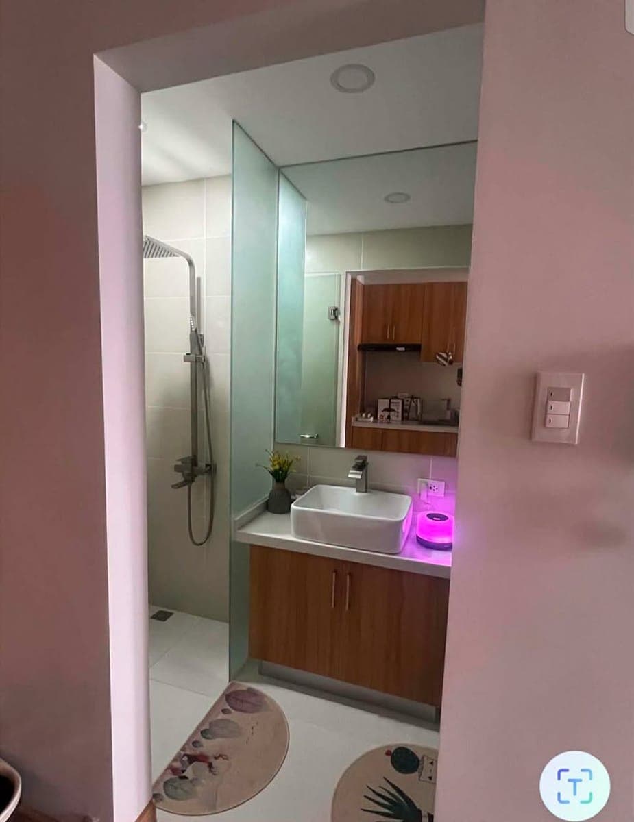 Unit  For rent                 Congressional Town Center                                    TOWER 2 - photo 4