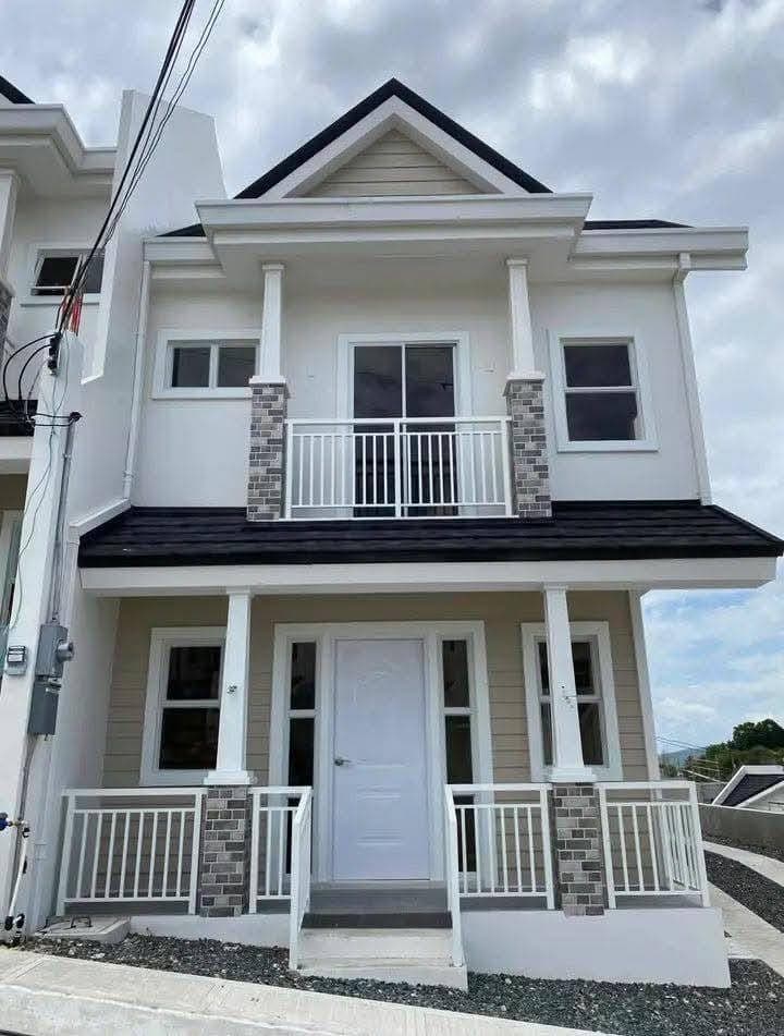 𝐅𝐎𝐑 𝐑𝐄𝐍𝐓: BRAND NEW DIAMOND DUPLEX - photo 1