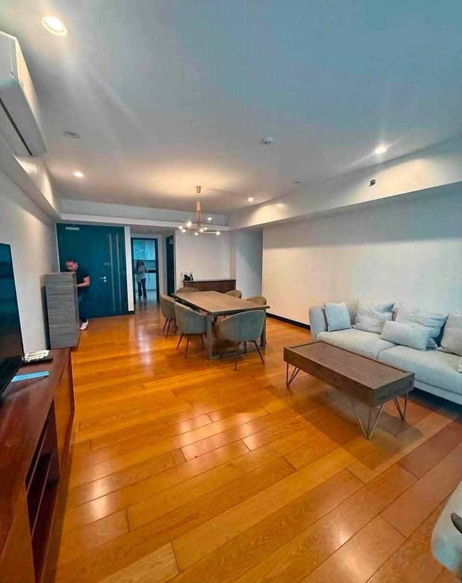For Rent 2Br in West Tower Serendra BGC - photo 1