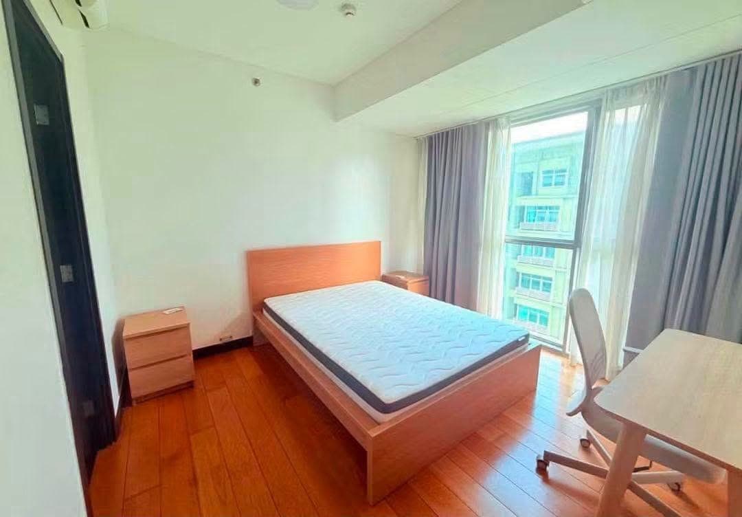 For Rent 2Br in West Tower Serendra BGC - photo 3