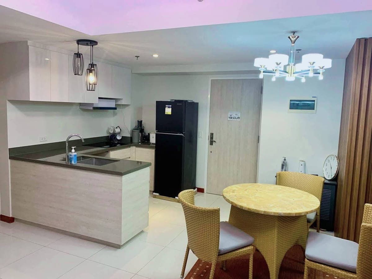 BRANDNEW 2BR 2T&B Unit at Mandani Bay, Mandaue City (W/ BALCONY) - photo 2