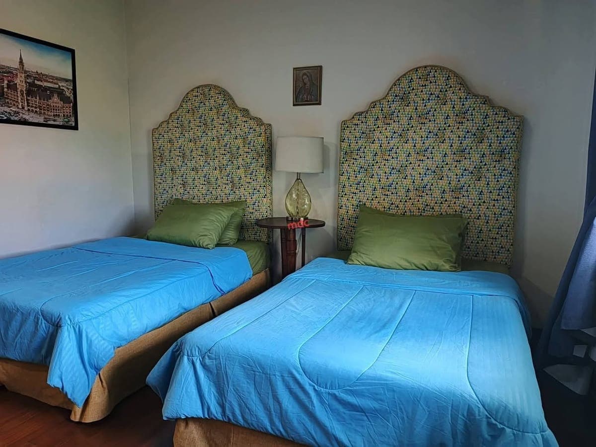 6 Bedrooms House for Rent - photo 4