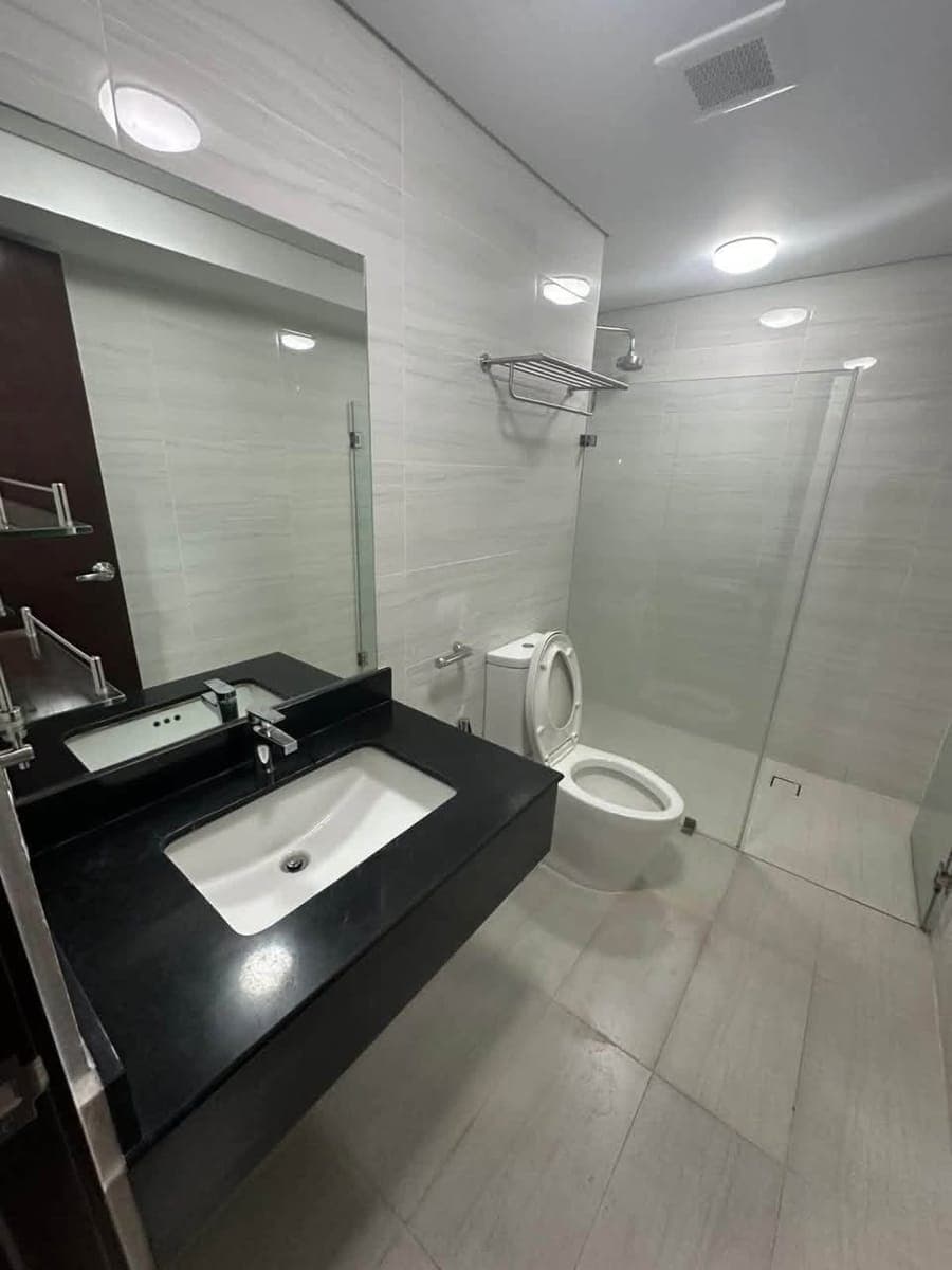 FOR RENT - photo 2