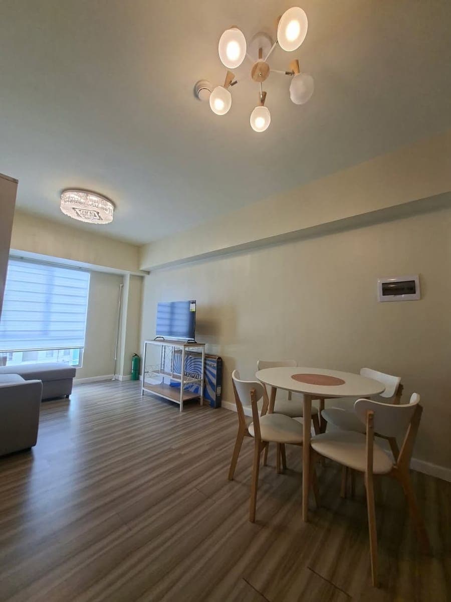 OPEN FOR SUBLEASE - photo 2
