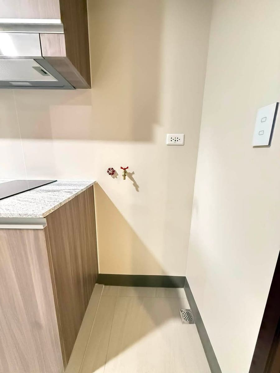 FOR LEASE | BRAND NEW - photo 2
