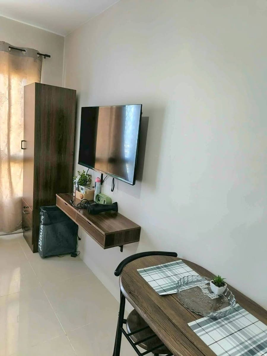 🏢 Fully Furnished Studio Condo Unit - photo 3