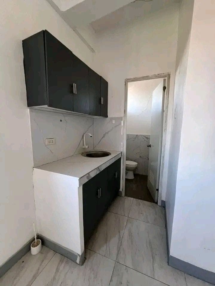 ‼️1 BEDROOM APARTMENT FOR RENT   UNFURNISHED WITH AIR-CONDITIONING‼️PAUNAHAY LANG ‼️ 1 UNIT LEFT - photo 4