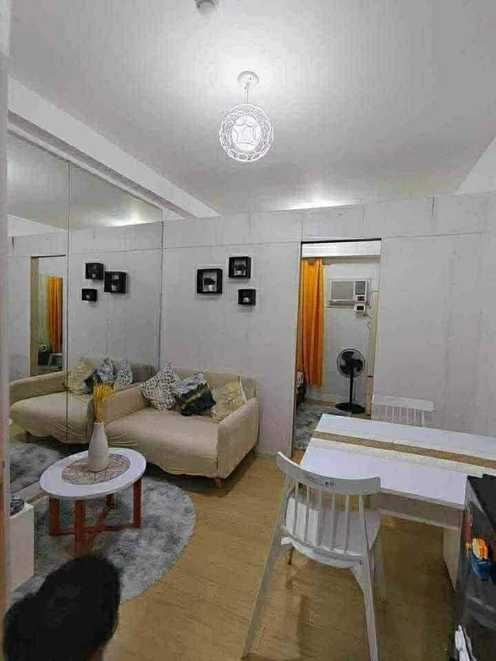 For Direct Client Pls ! For Rent Trees Residence in SM Fairview QC - photo 2