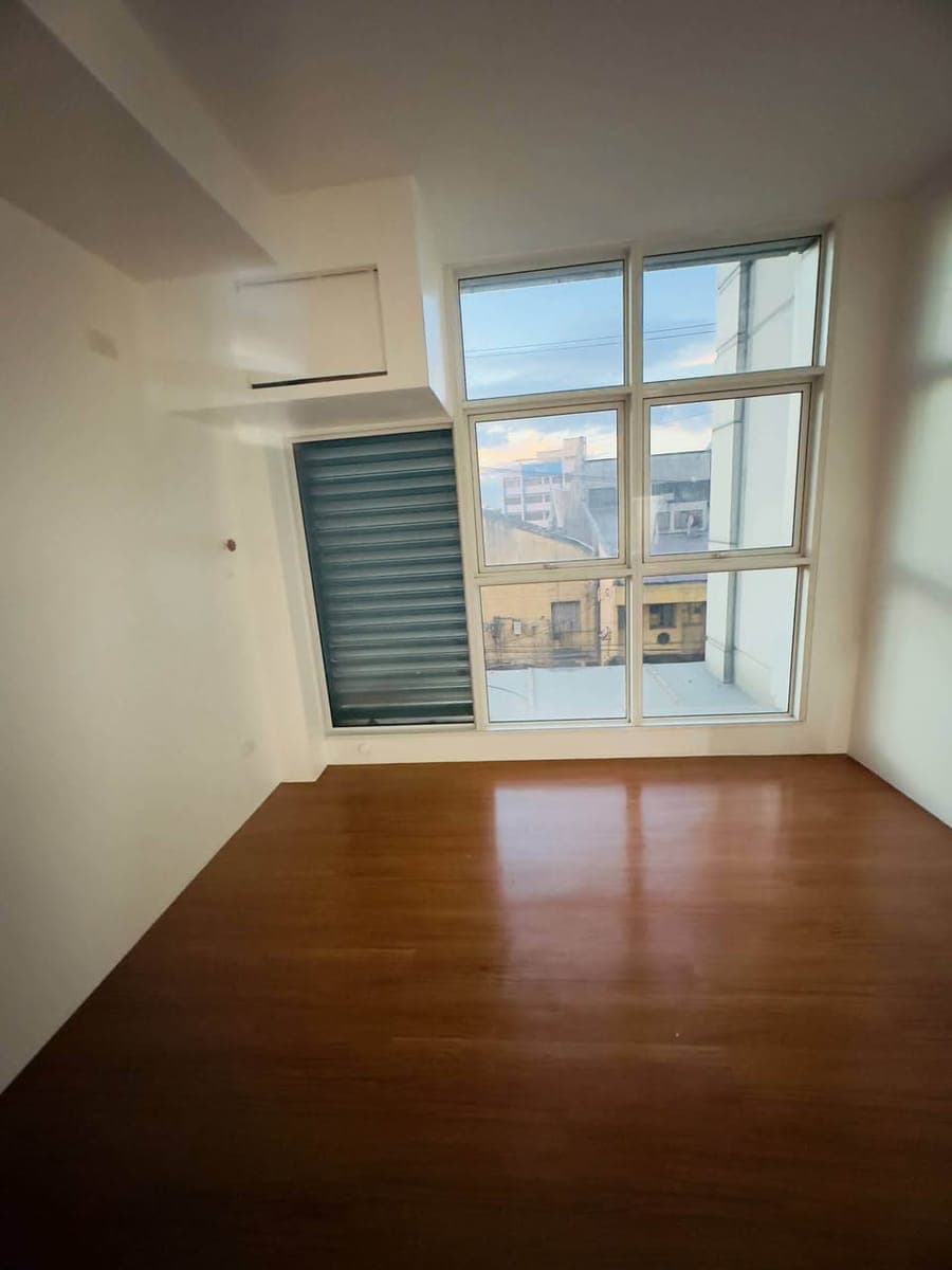 CONDO FOR RENT - photo 1
