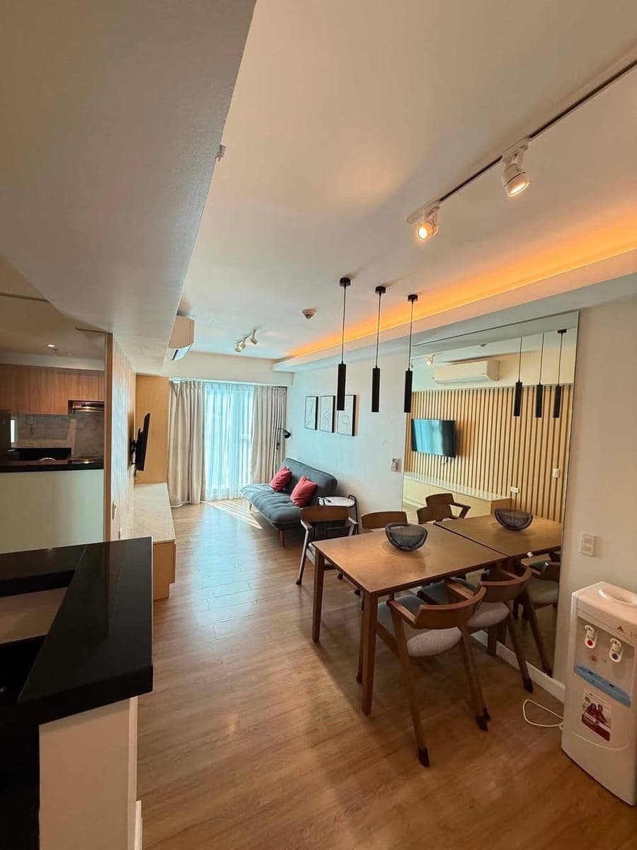 For Rent: 2 Bedroom at Solinea Tower 3 Lazuli - photo 2