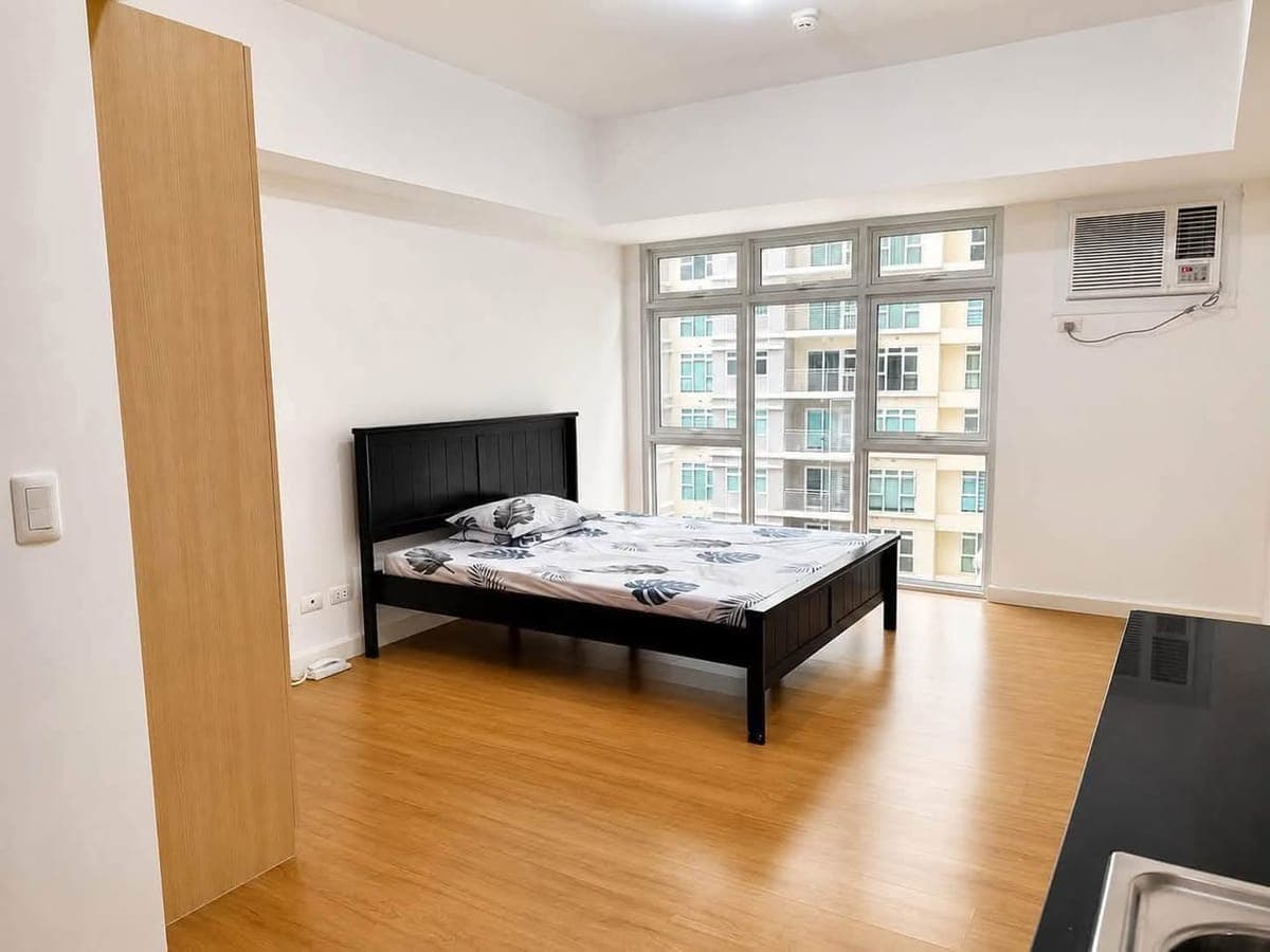 FOR RENT : THE VERANDA STUDIO UNIT - photo 2
